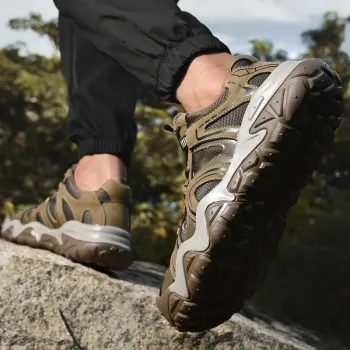 High-End Professional Men's Toe Hiking Shoes Outdoor Waterproof Slip Resistant Cross-Country