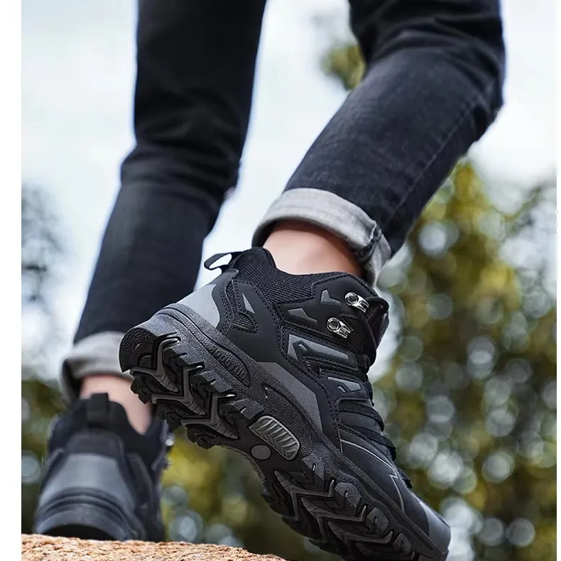 Lightweight Mens and Womens Hiking Shoes for Sports Travel Outdoor Couple Network Hiking Shoes