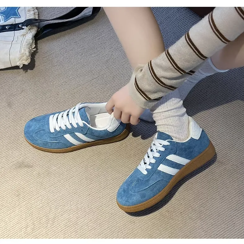 Women's Retro Sneakers Breathable Height Increasing Casual Fashion Shoes