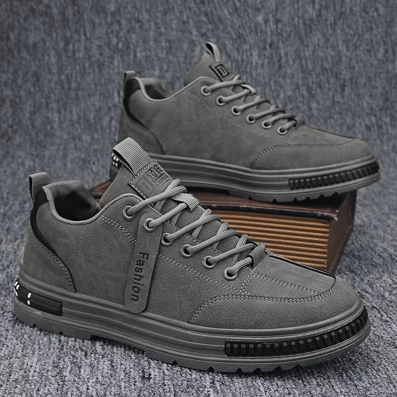 Men's Retro Casual Sneakers Slip-Resistant Board Shoes Wholesale